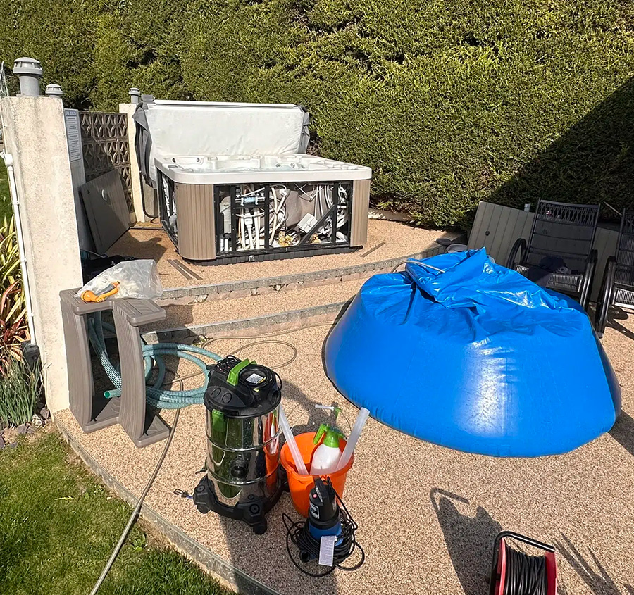 Hot Tub Service in Newquay